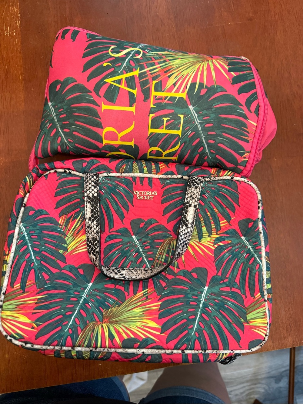 Victoria’s Secret Tropical Palm Foldable Travel Tote + Hanging Organizer